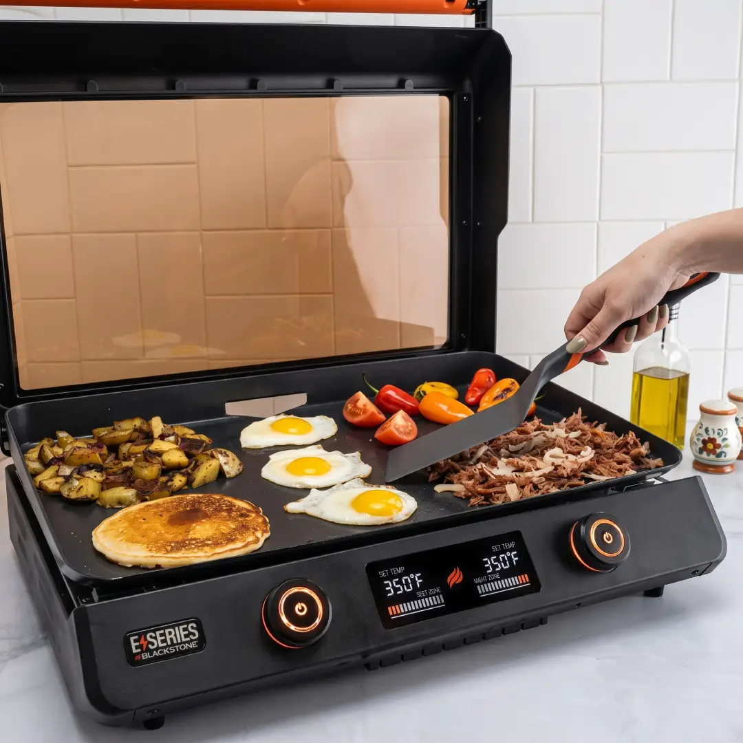 Blackstone 1813 Original 22 Inch Tabletop Griddle with Hood image 3