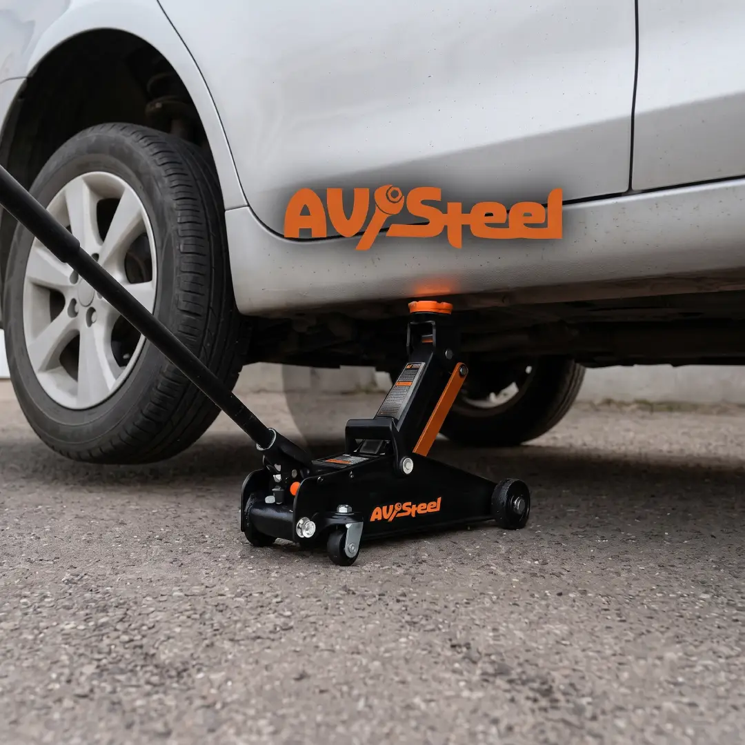 1.5 Ton Hydraulic Steel Floor Jack with Storage Case image 3