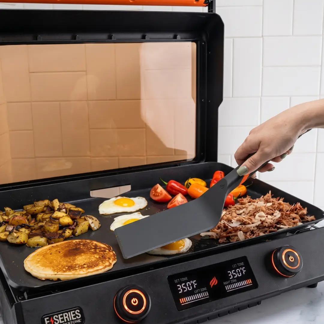 22 Inch Blackstone Electric Griddle Nonstick Tabletop with Lid image 3