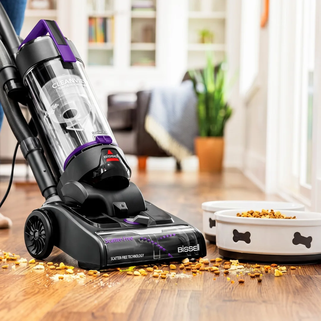 Bissell CleanView Swivel Upright Vacuum with Triple Action Brush Roll image 3