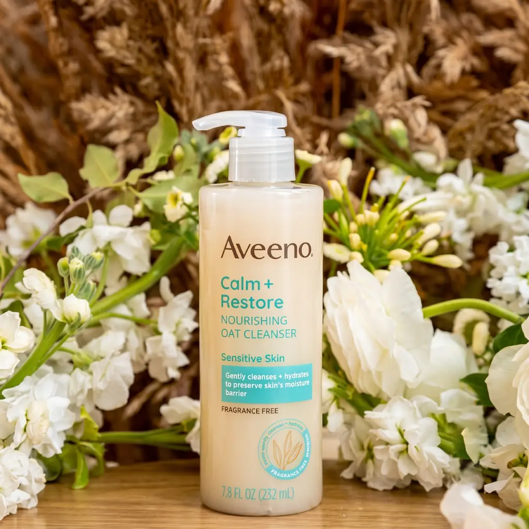 Aveeno Calm + Restore Nourishing Oat Cleanser 7.8 oz image 2