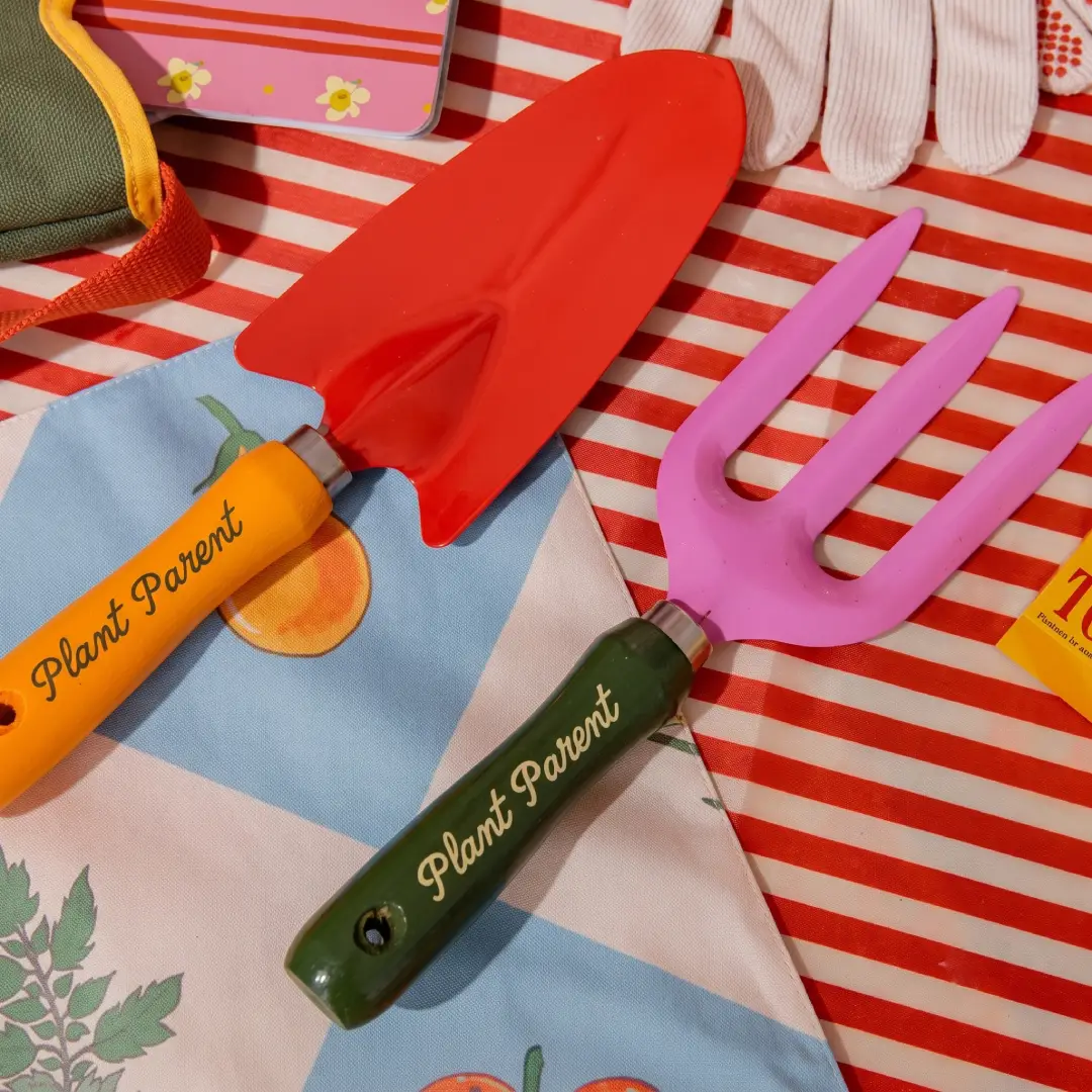 ban.do 2 Piece Gardening Hand Tools Set with Rake and Trowel